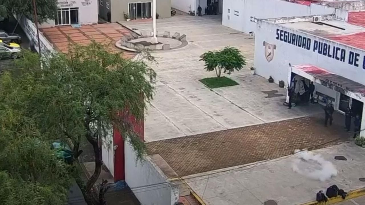 A drone loaded with explosives was used to attack the Uriangato Public Security Secretariat (Video)