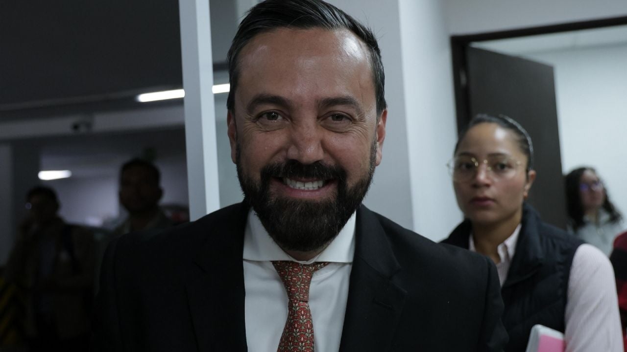Morena crea una commissione d'inchiesta sul "cartello immobiliare"; il PAN la accusa di distogliere l'attenzione.