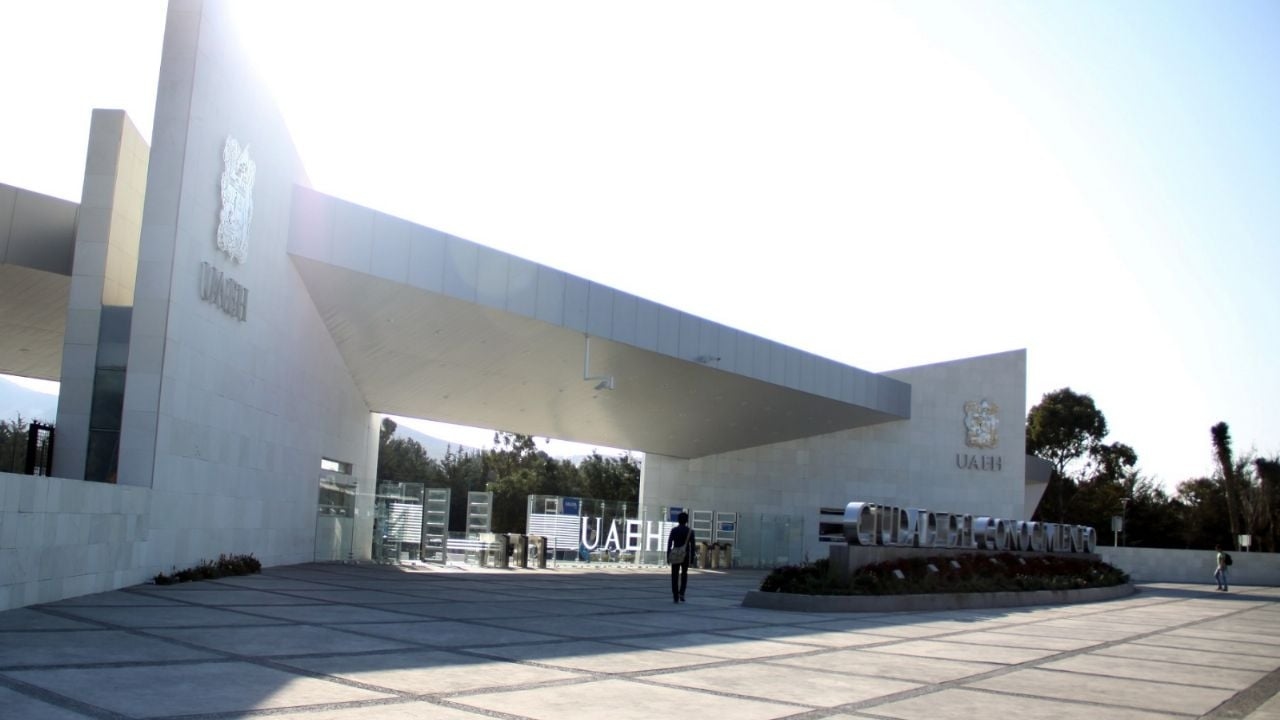 Estudantes acusam a UAEH de suposta fraude em bolsas de pós-graduação.