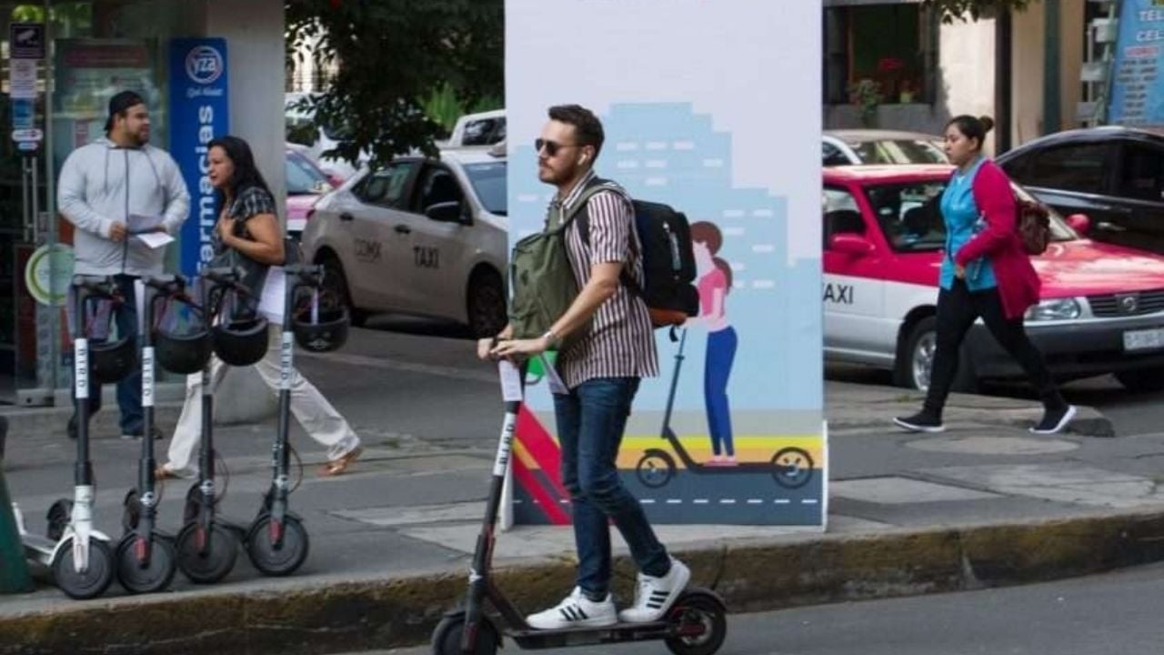CDMX exigirá licencia de conducir para bicicletas eléctricas, scooters y bicimotos
