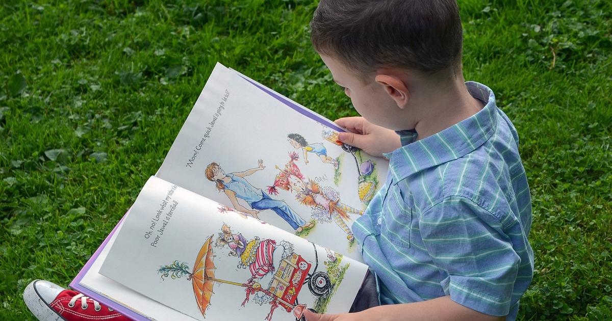 From smog to microplastics: the invisible enemies of children's health, inside and outside the home.