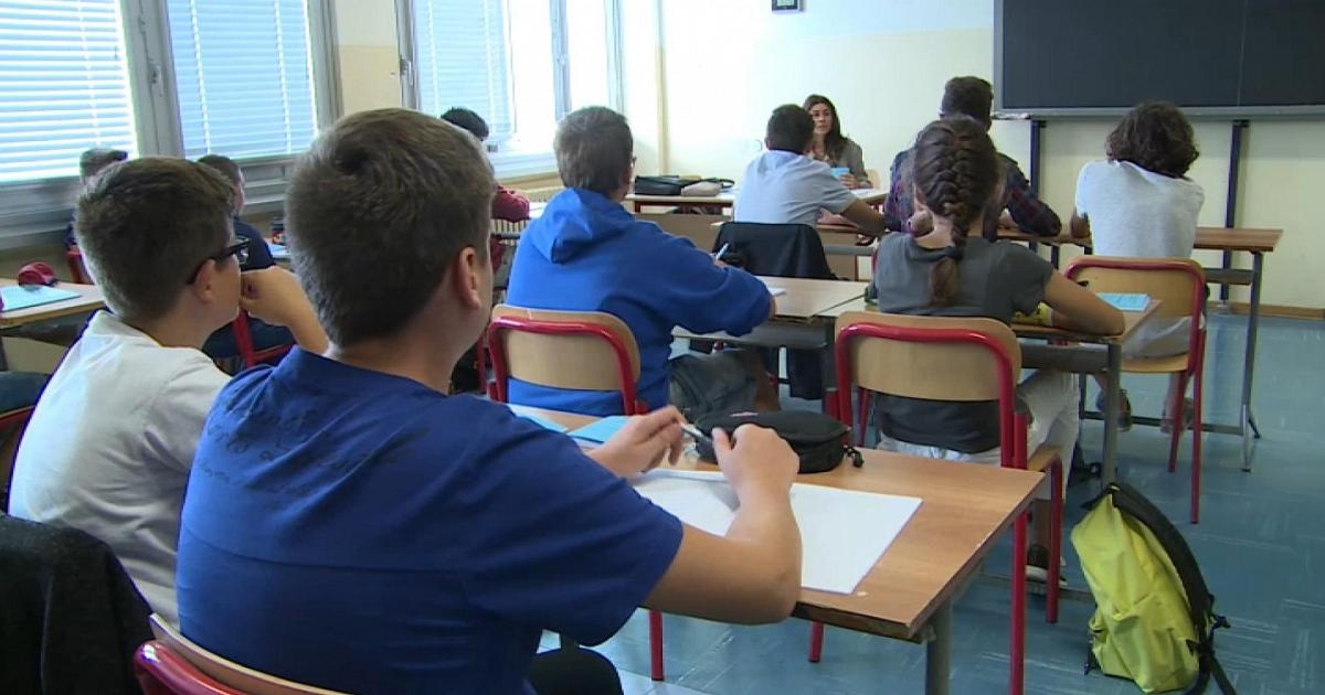 Escolas: Em Firuli-Venezia Giulia, o declínio demográfico cortou 60 turmas: "Salvem as escolas periféricas."