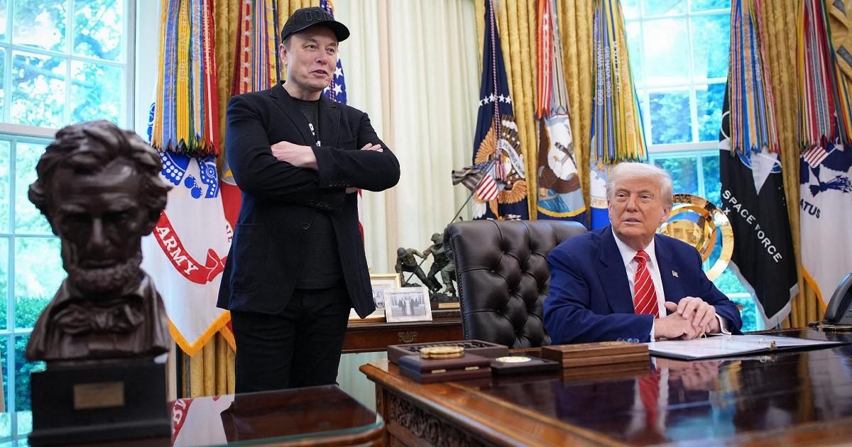 Musk saluta Trump (ma non troppo): "Non è la fine del Doge ma l'inizio, continuerò ad aiutare Trump"