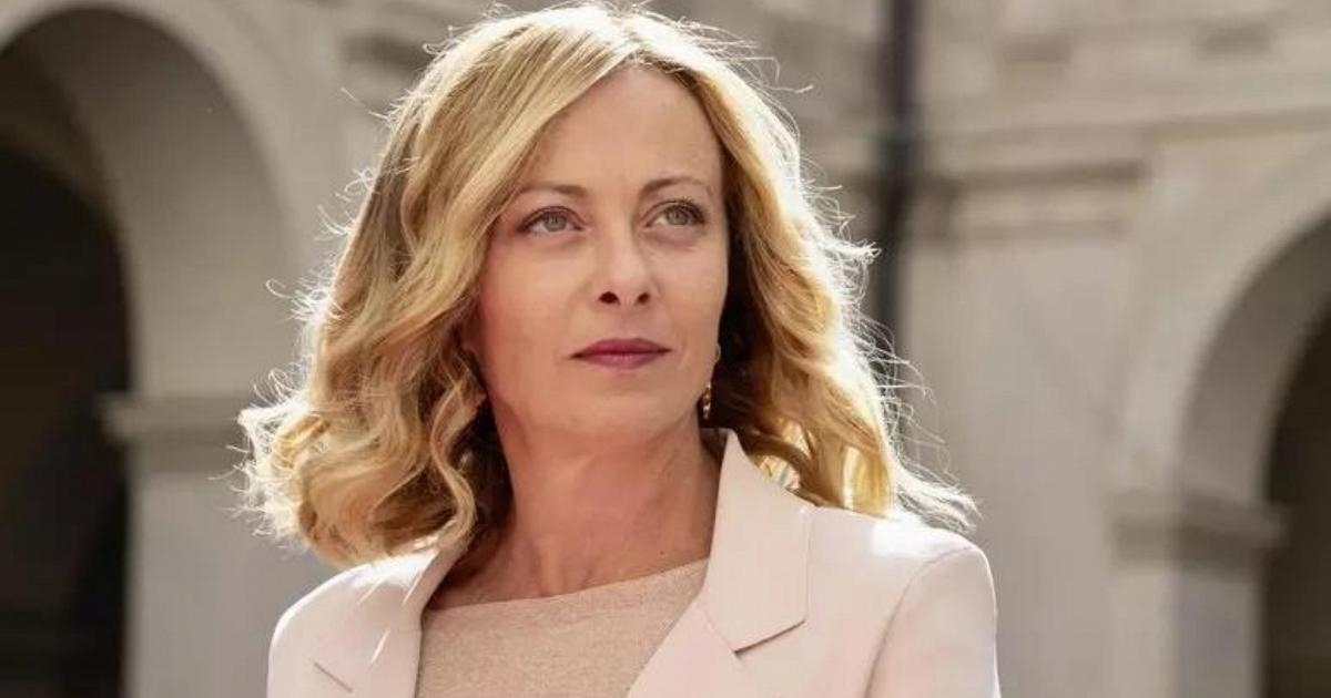 Meloni yargıyı sert bir dille eleştiriyor ve Ulusal Yargıçlar Birliği şöyle yanıtlıyor: "Biz siyasetle uğraşmıyoruz; sadece Anayasa'ya saygı duyuyoruz."