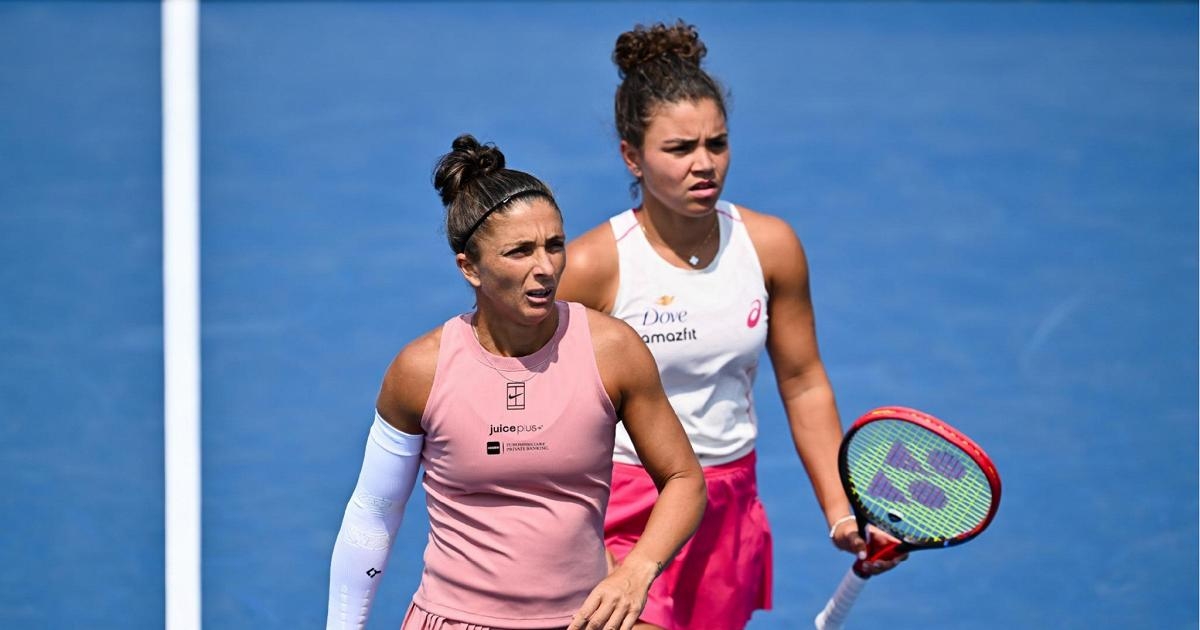 Rakhimova en Siegemund geven zich op: Errani en Paolini bereiken halve finales in Peking