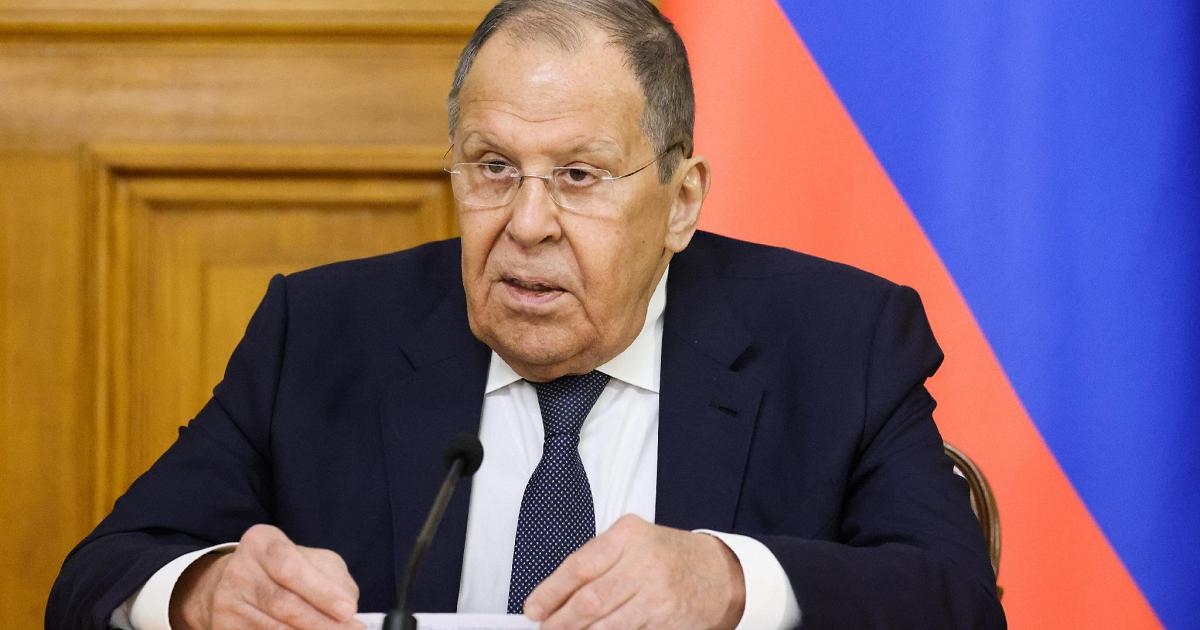 Lavrov: "Zelenski meşru değil. Görüşme uygunsuzdu."