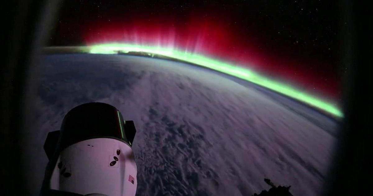Un tuffo nell’aurora boreale: lo spettacolare video in timelapse dell’astronauta