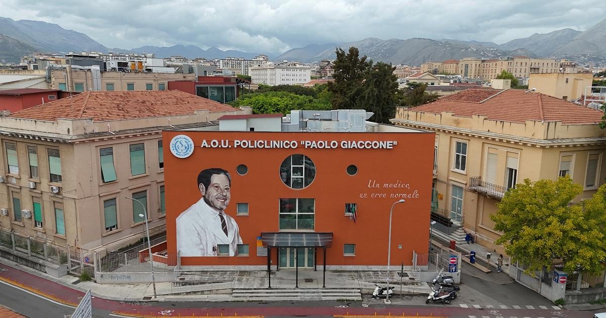 Een muurschildering in de Policlinico in Palermo viert Paolo Giaccone.