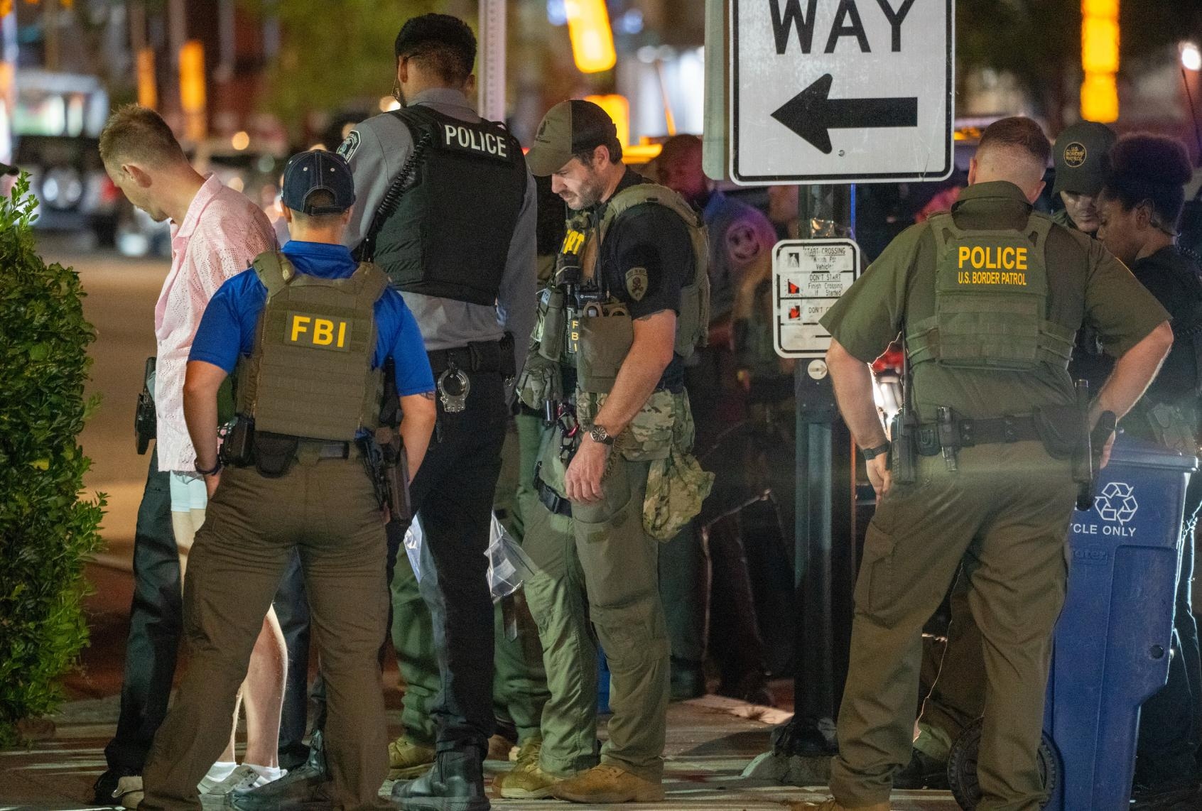 Man charged with felony for tossing sandwich at “fascists”