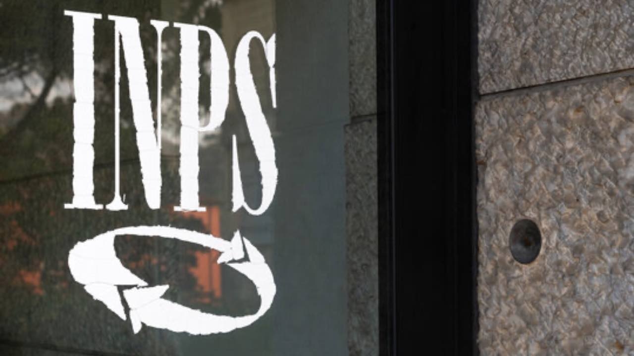 INPS : « Courez au bureau le 7 juillet, on vous donne 3 000 euros et on vous renvoie chez vous » | Vous n'avez rien à faire