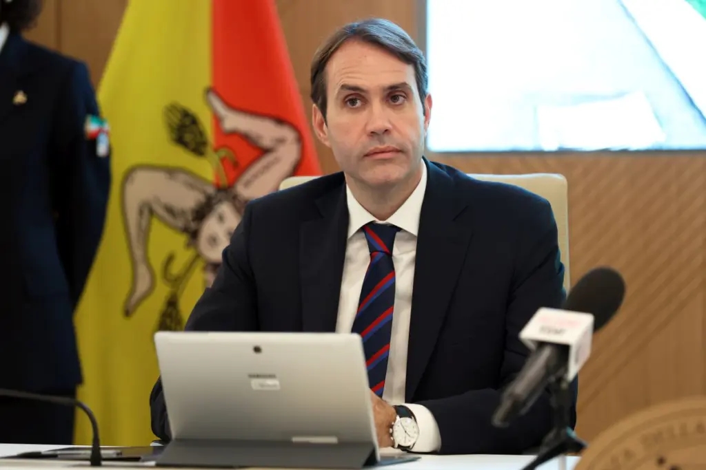 Tarım Konseyi Üyesi Sammartino, Sicilya Bölge Meclisi'ne şu sözü verdi: "Acil durumlar ve reformlarla yeniden başlayalım."