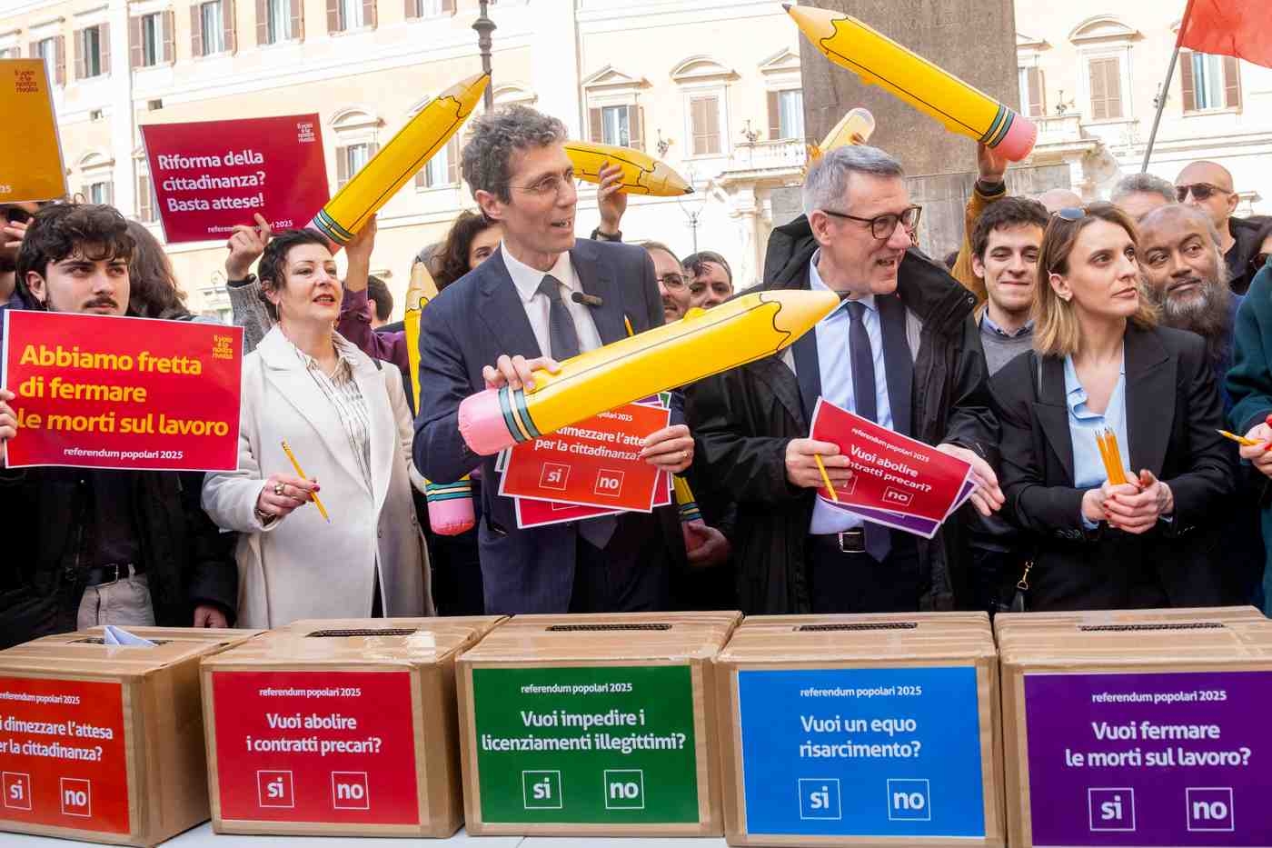 Referéndum, trabajo y ciudadanía: la elección entre la reacción y el reformismo