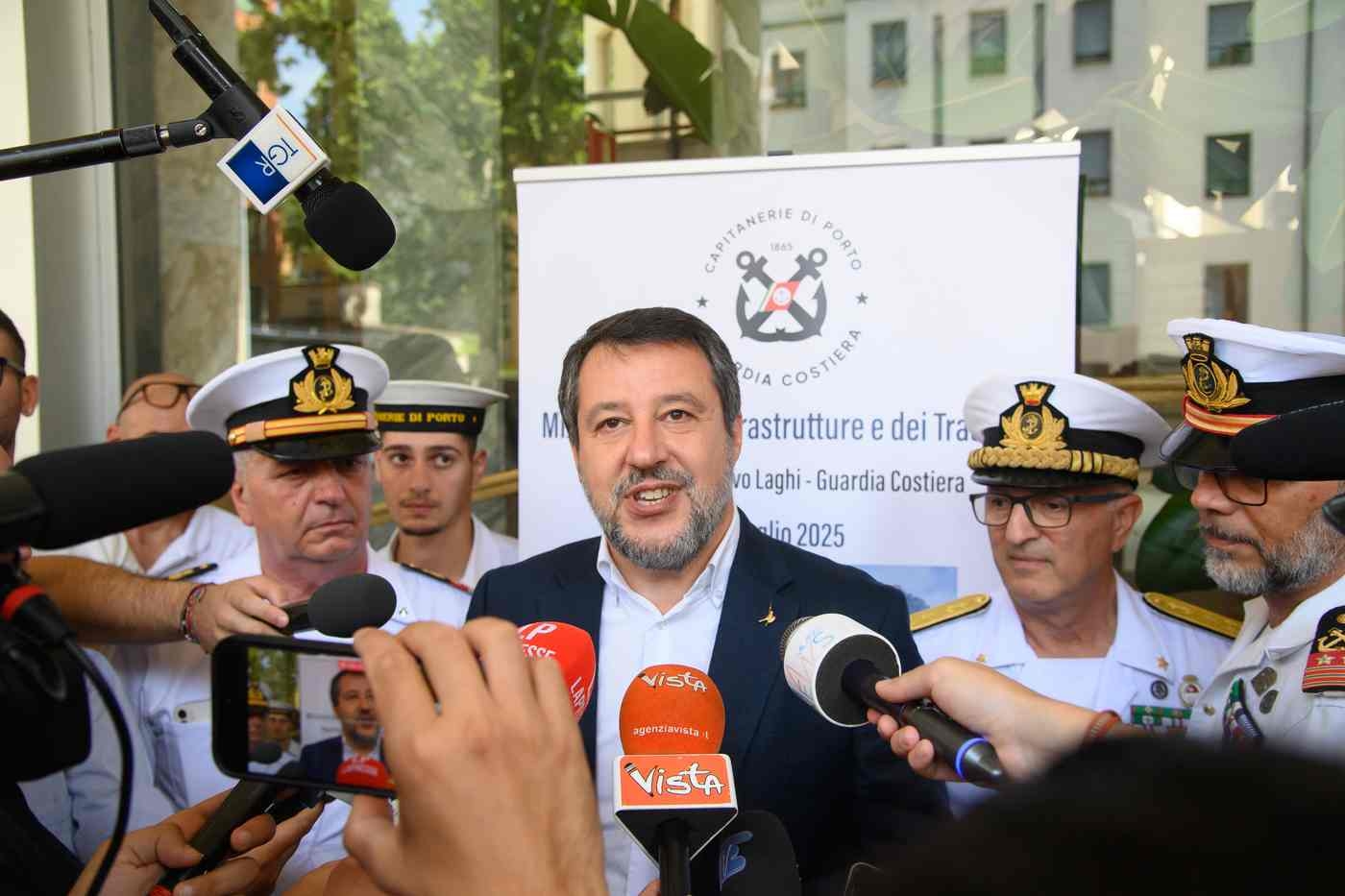 Open Arms, perché la Procura di Palermo ricorre contro l’assoluzione di Salvini: le colpe del ministro e l’errore tecnico dei giudici