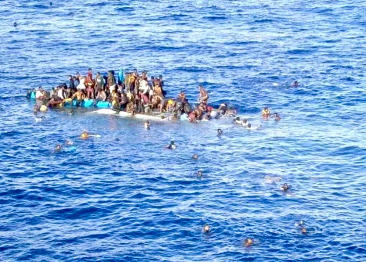 A Lampedusa è stata una strage di Stato: la polizia conosce i nomi dei colpevoli ma per ora arresta solo bimbi rom