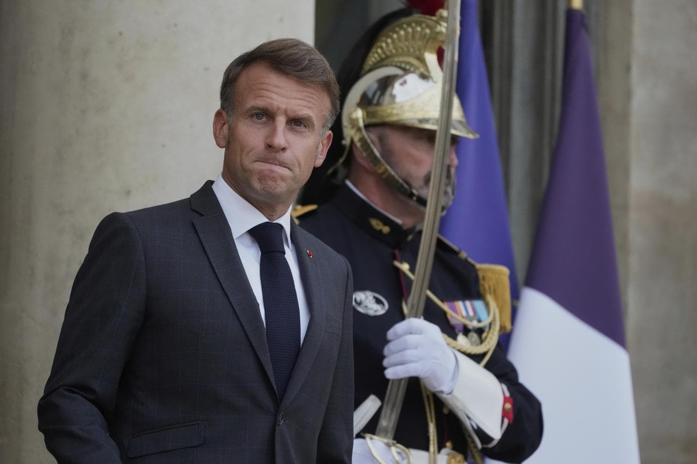 A queda de Bayrou e o enigma de Macron: a crise da França