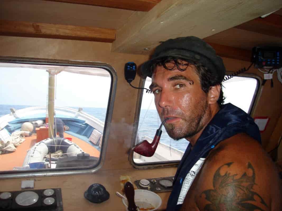 Vittorio Arrigoni İsrail'in deniz ablukasını aştığında: Özgür Gazze Hareketi ve Küresel Sumud Filosu