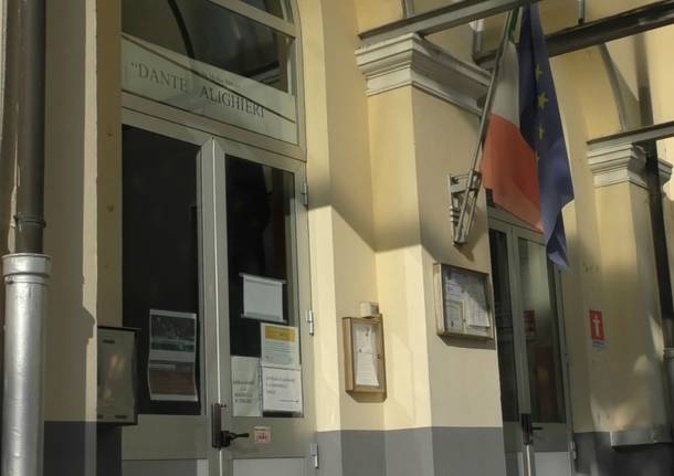 Varese - Excellence Day at the Dante Middle School in Varese to celebrate the commitment of the kids - - Varese News