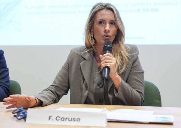 Lombardije - Financiering voor uitgeverijen en bibliotheken verdubbeld. Caruso: "Een sterk signaal voor Lombardije" - Varese Nieuws