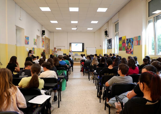 Luino - Luino İklimi için Tablo: Luino okullarında iklim değişikliğine ilişkin vatandaş izleme çalışmasının ikinci baskısı - - Varese Haberleri