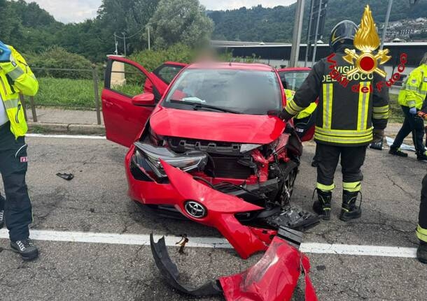 Grantola - Drie gewonden bij auto-ongeluk in Grantola - - Varese News