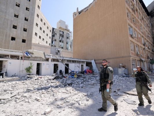 L'armée israélienne signale une roquette tombée à Beer Sheva