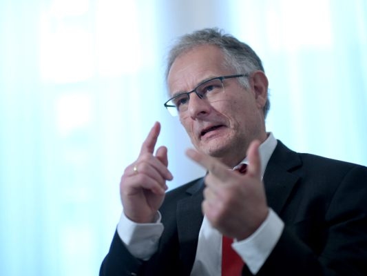 Marterbauer chce zintensyfikować walkę z oszustwami