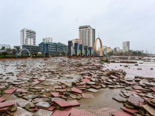 Storm "Bualoi" eist meer levens in Vietnam