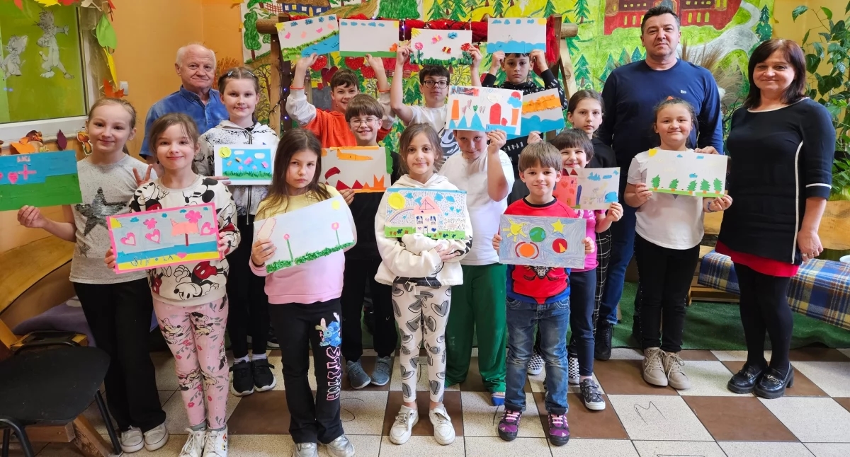 Um verão cheio de coisas boas – o centro comunitário da Caritas apoia os mais jovens em Przemyśl