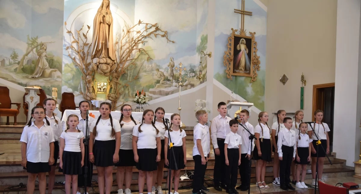 In omaggio ai partecipanti alla rivolta di Varsavia – concerto patriottico a Rozbórz [FOTO]