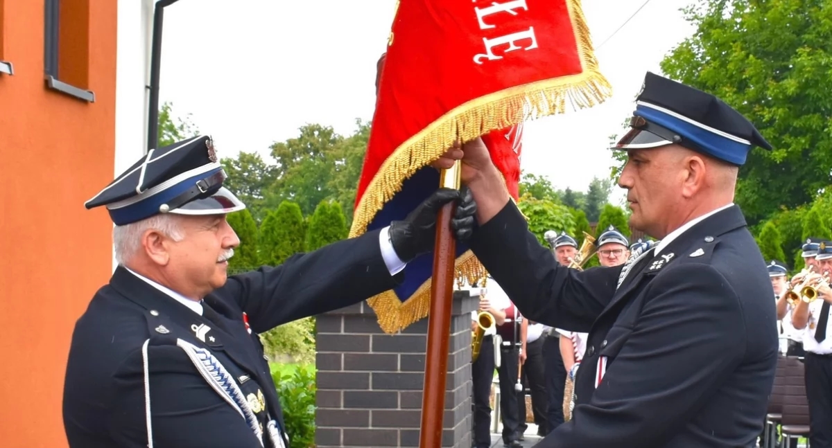 Ze vierden de toekenning van de banner [FOTO'S]