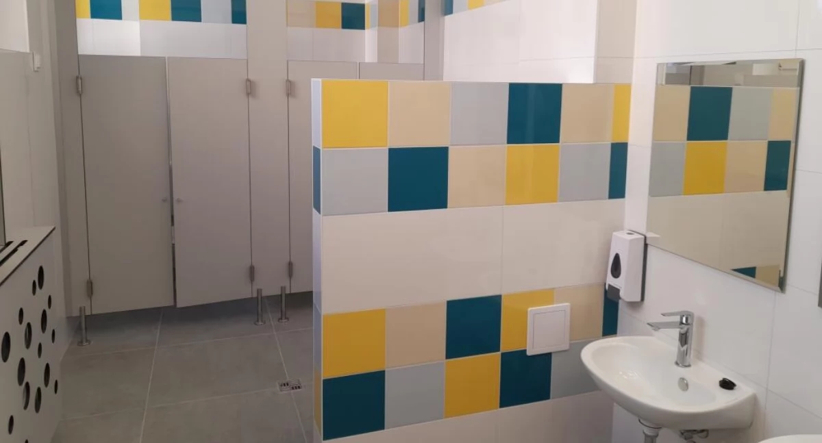 O projeto pré-escolar está concluído. Os pequenos têm um espaço colorido e funcional.