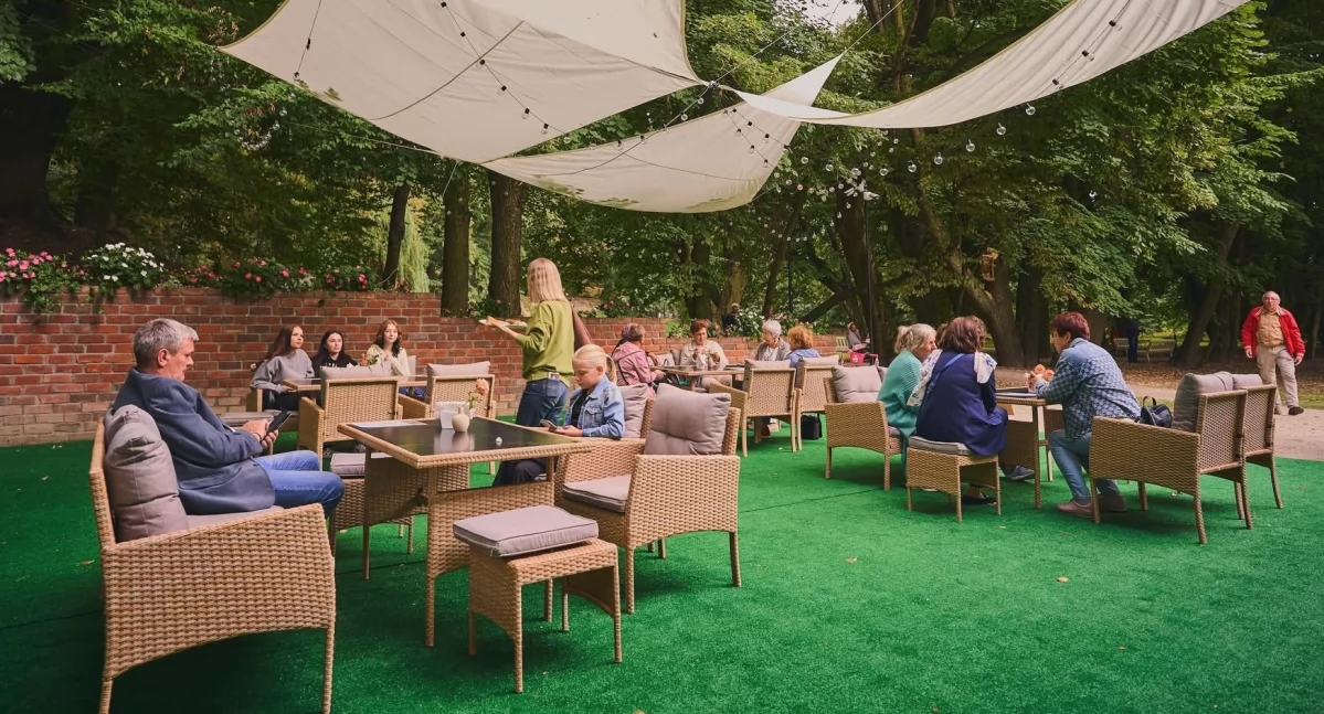 Orangery Café finalmente abre [FOTOS]