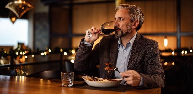 Rafael Tonon: Problemi al fegato e perdita dei denti: il lato poco romantico della critica enologica.