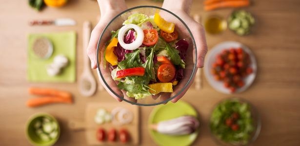Des légumes avant le plat principal : une habitude simple qui favorise la santé.