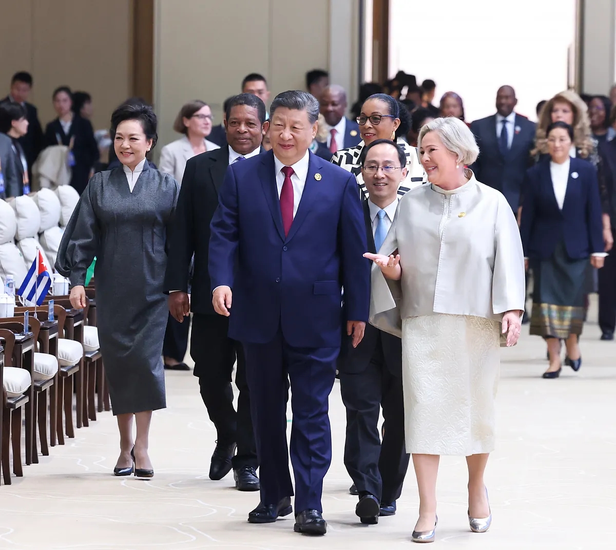 Der chinesische Präsident Xi Jinping fordert eine stärkere Präsenz von Frauen in Politik und Regierung.
