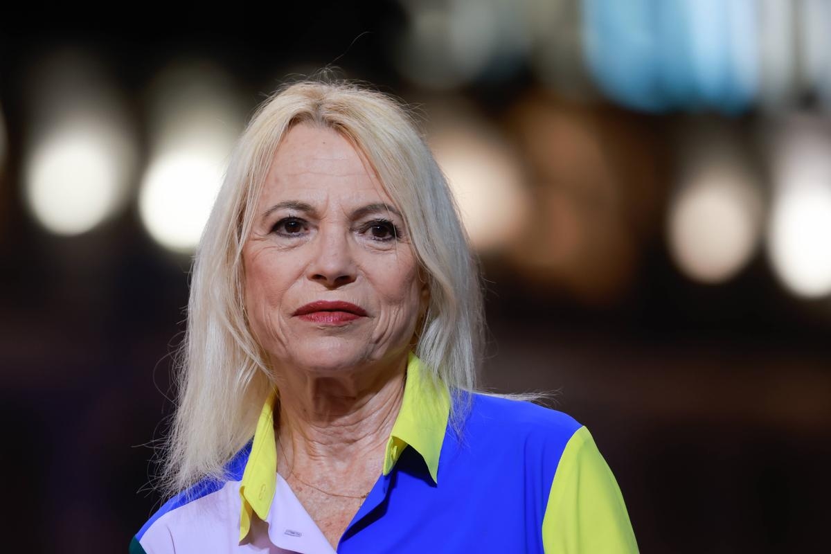 Laure Adler: "Kadınların bekaretine dair fantezi, hayal gücümüzü rahatsız etmeye devam ediyor"