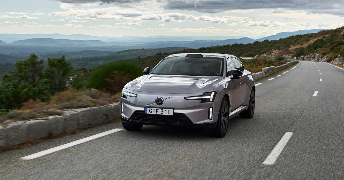 Volvo ES90, kendini sürücü koltuğuna oturtuyor