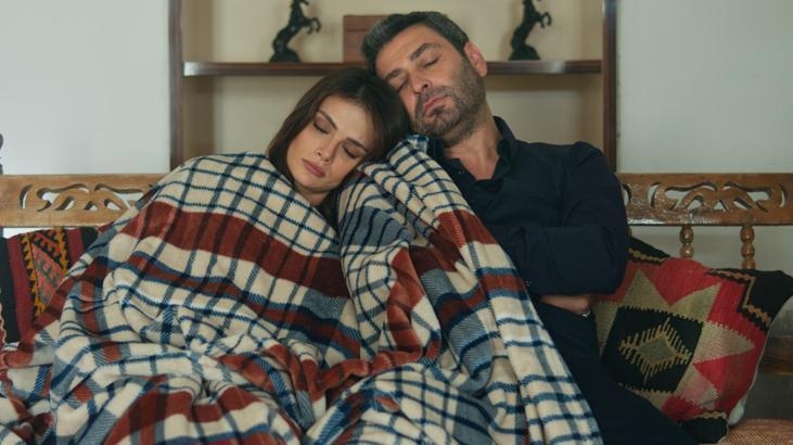 O presente de Sezen Aksu para Uzak Şehir criou entusiasmo