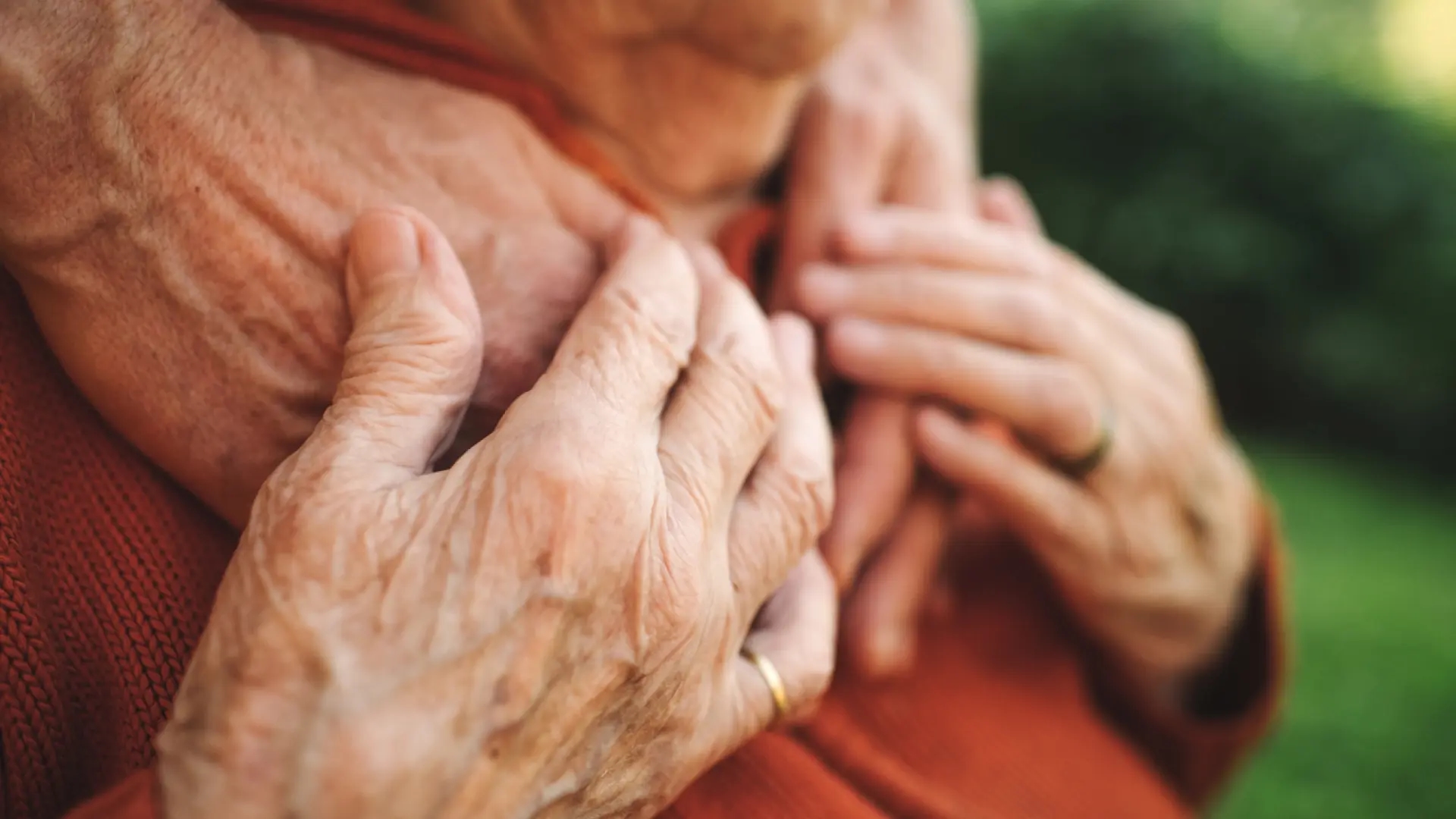 Eine Studie zeigt, dass körperliche Betätigung den Ausbruch von Alzheimer-Symptomen um bis zu sieben Jahre verzögern kann.