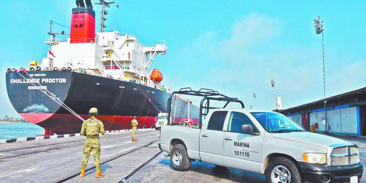 Como un cartel mexicano construyó un imperio de contrabando de combustible usando buques
