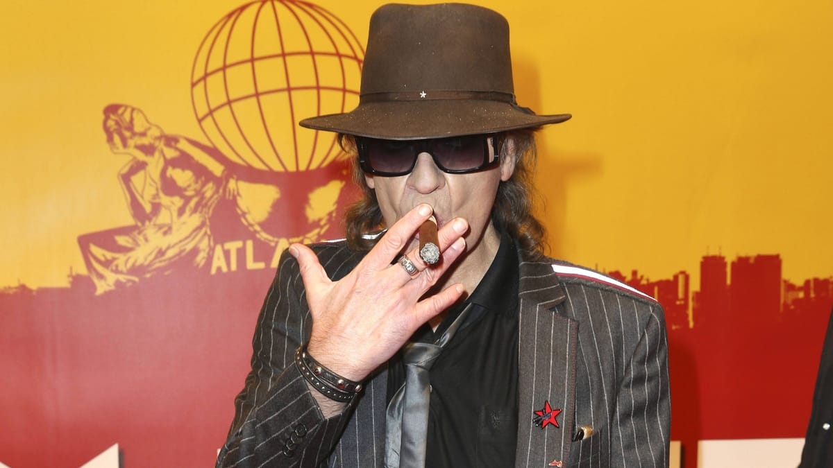 Hambourg : Udo Lindenberg fait don de son tableau « No Panic » à un hospice pour enfants.
