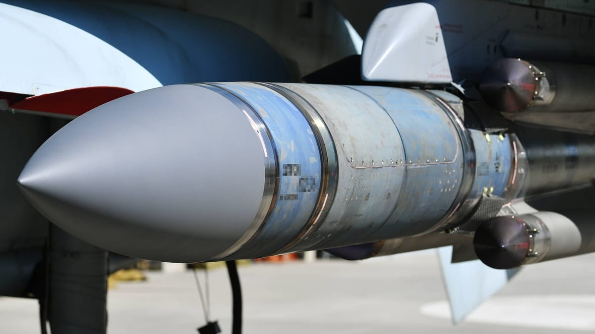 L'Ukraine accuse la Russie de terrorisme nucléaire.