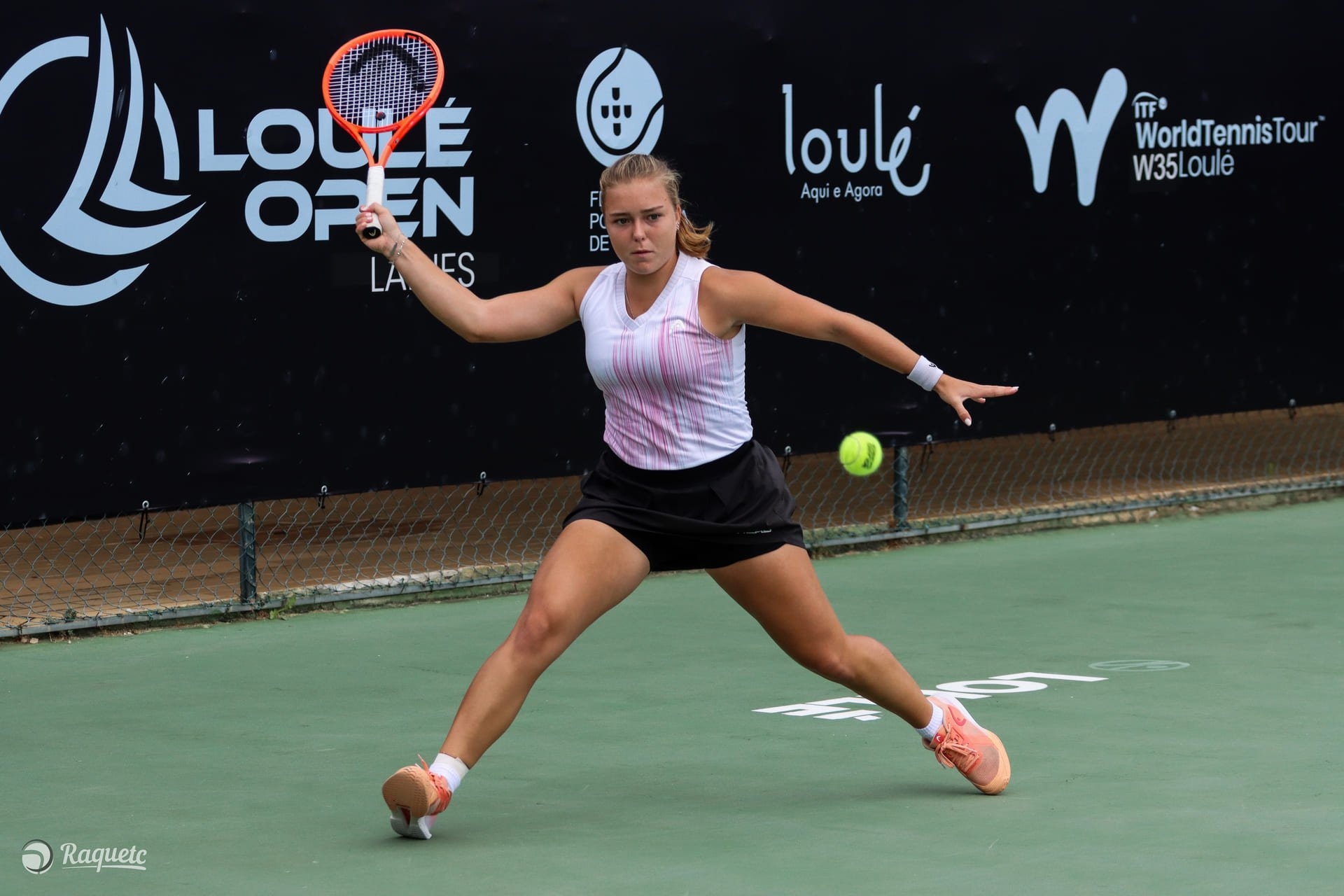 Angelina Voloshchuk werd in de halve finale van het Loulé Open verslagen door de kampioen van Lagos.