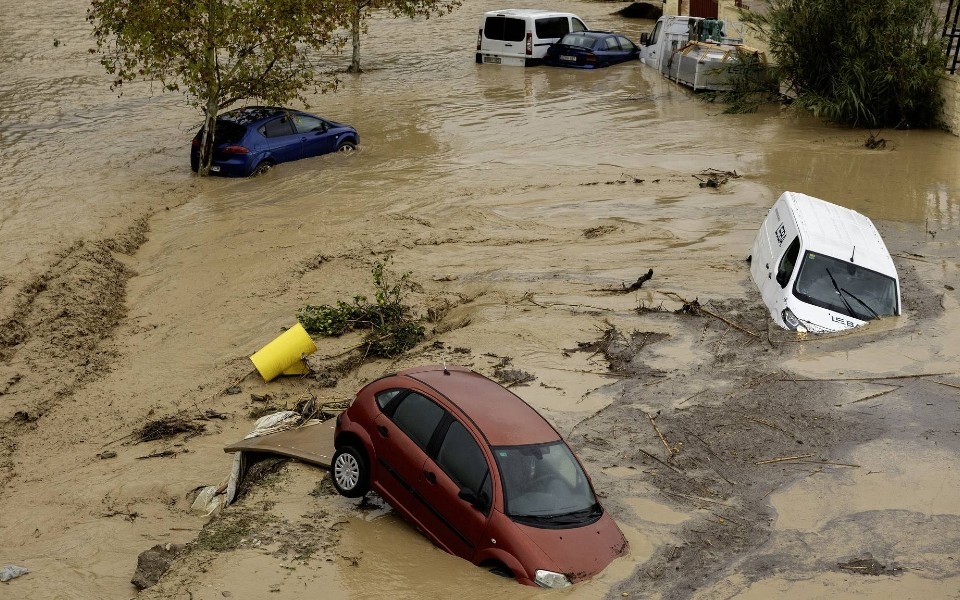 Floods in Valencia: President of the regional government resigns a year later.
