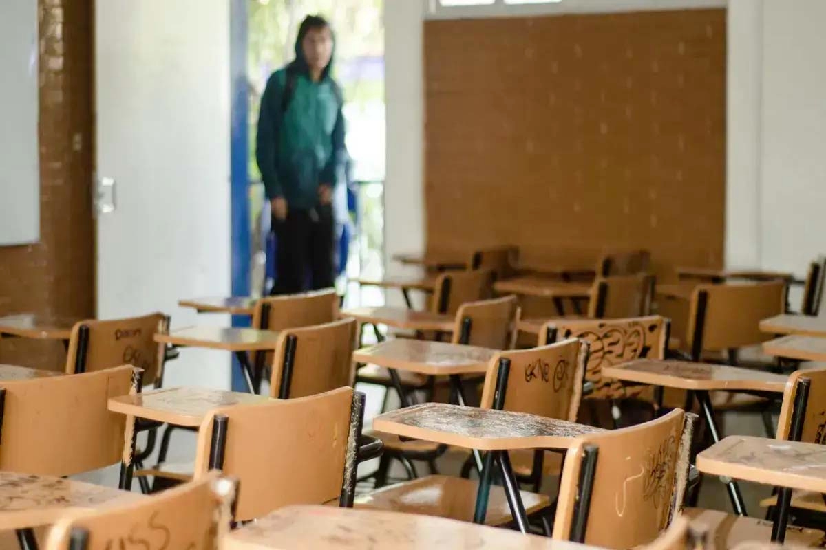 “School Misses You”: Controversy over program to combat school dropouts