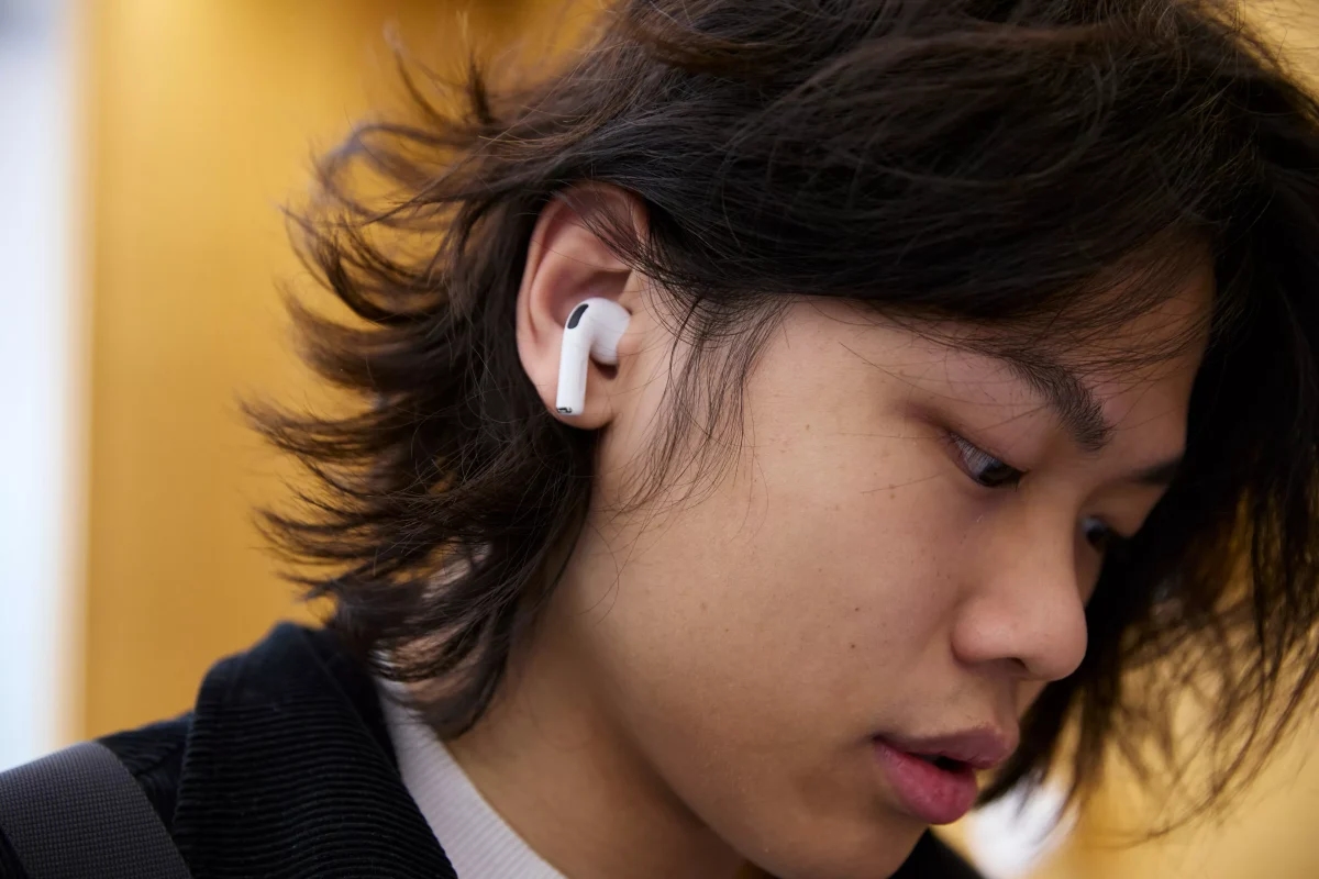 Gerçek zamanlı çeviri yapan kulaklıklar İngilizce öğretmenlerinin yerini almayacak