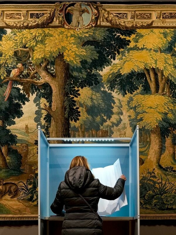 Hollanda oy kullandı.