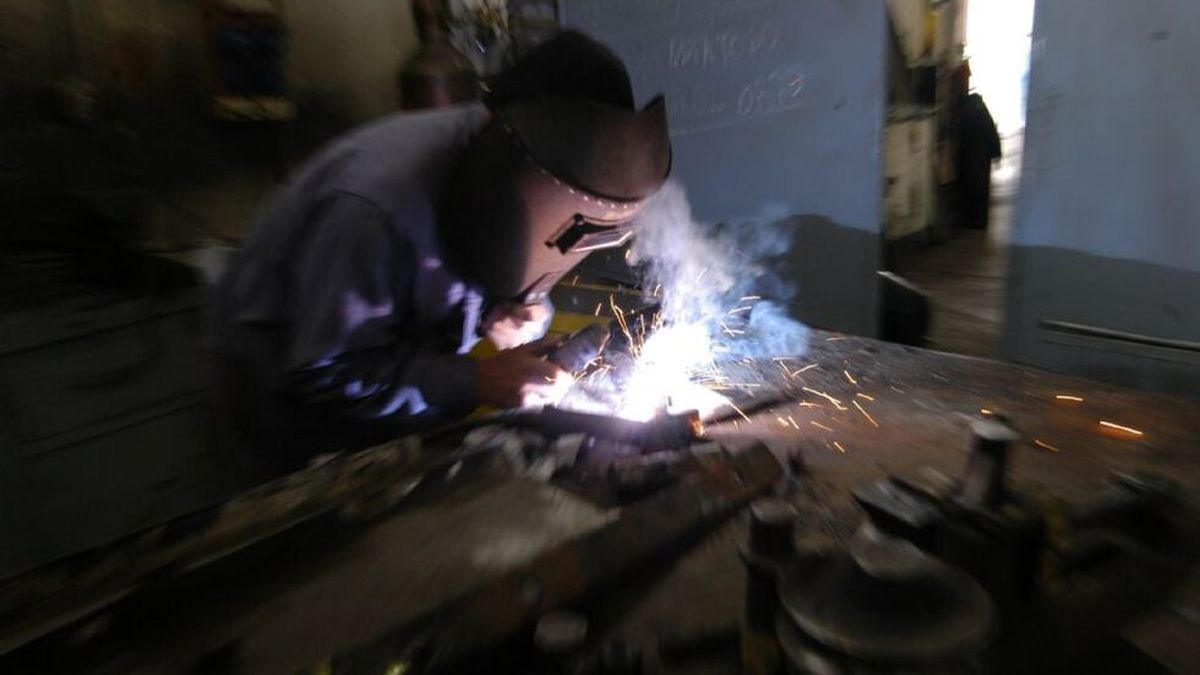 Il rallentamento economico ha colpito l'industria metalmeccanica, che si sta avvicinando ai livelli di una pandemia.