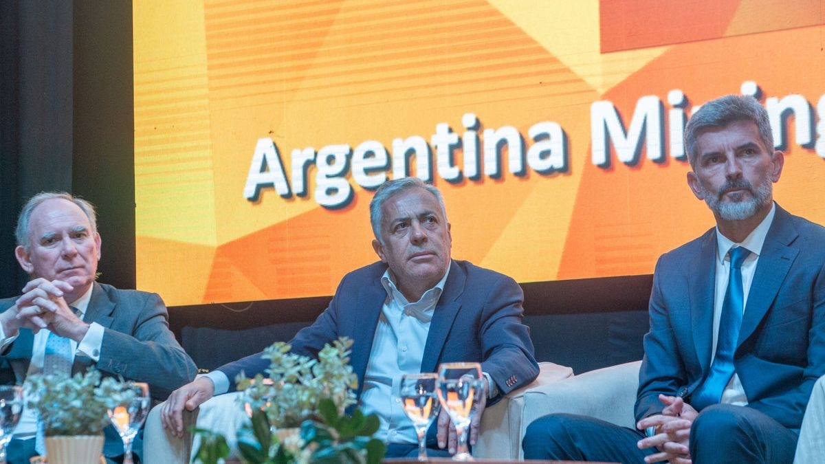 Argentyna Mining Cuyo: Ulpiano Suarez i Alfredo Cornejo podkreślili rozwój kluczowej działalności dla Mendozy