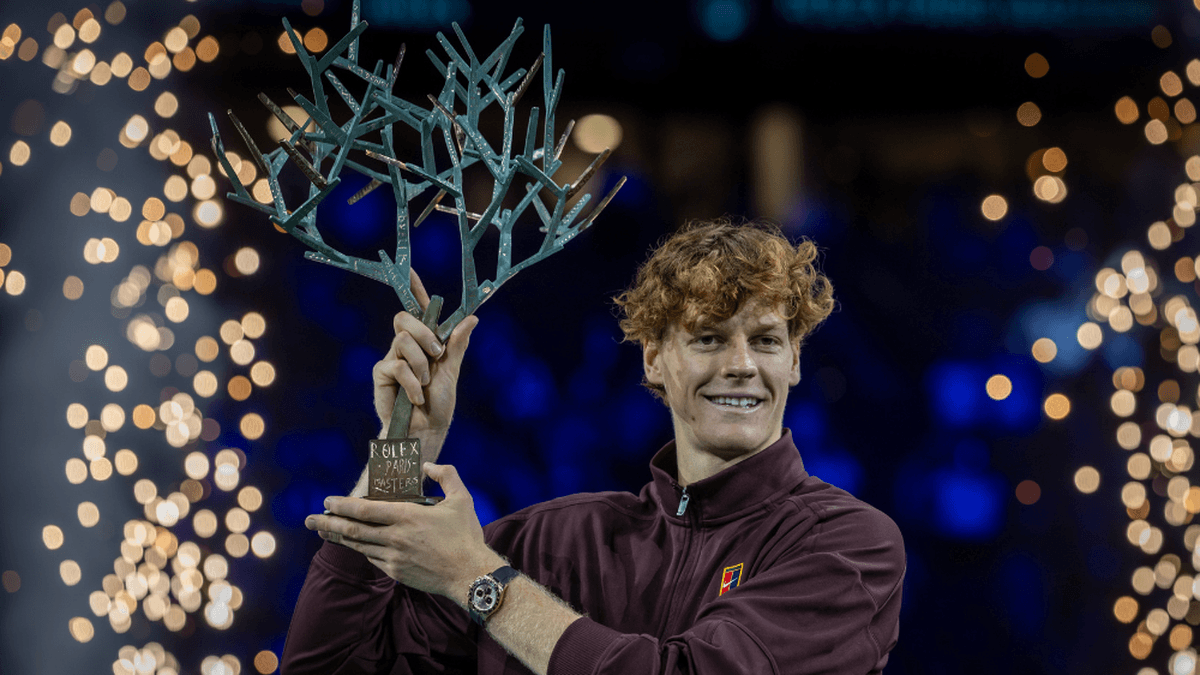 Jannik Sinner gewann das Paris Masters und kehrt an die Spitze der Tennisweltrangliste zurück.